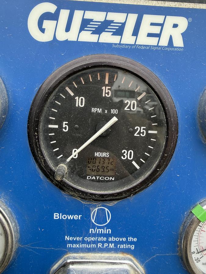 Used 2010 INTERNATIONAL GUZZLER AIR MOVER 