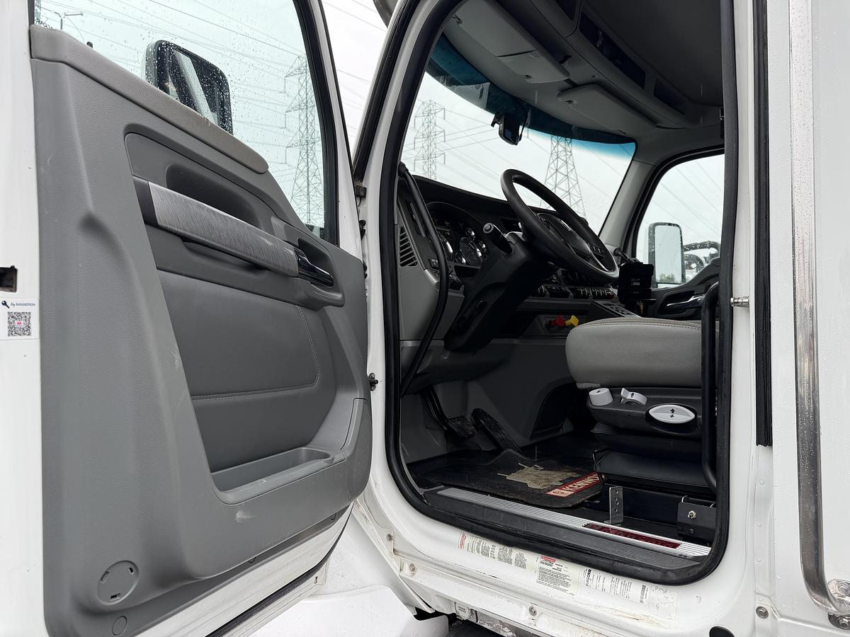 Used 2018 TANKER 4400 GALLON KENWORTH T880