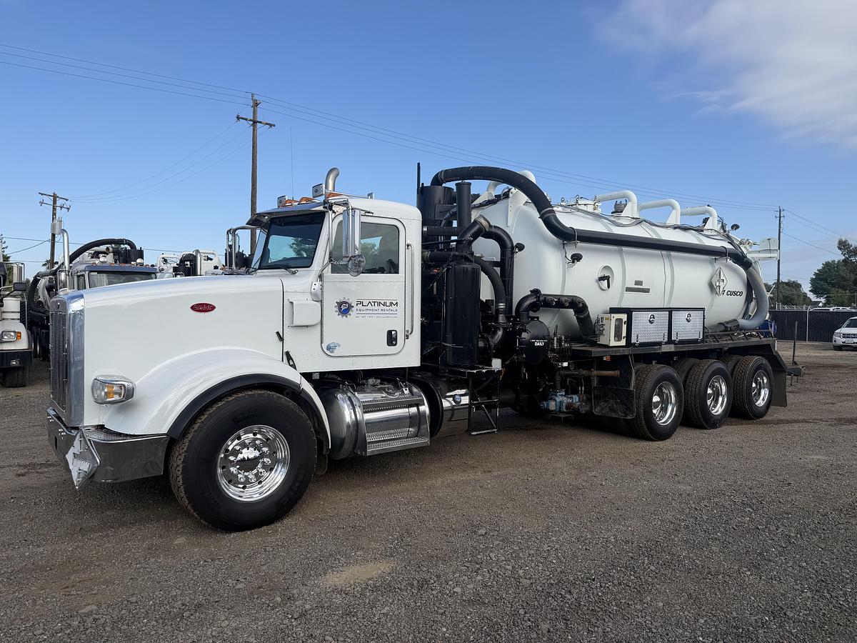 Used 2014 CUSCO DOT 110BBL PETERBILT 367