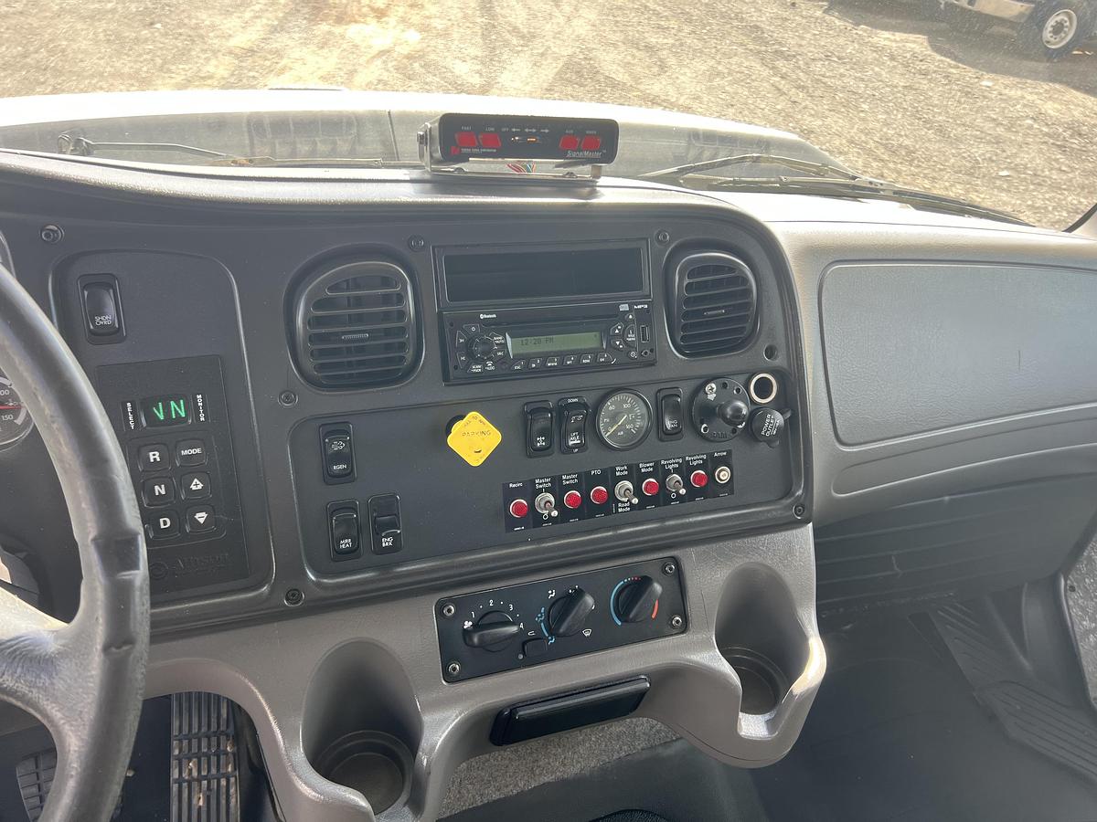 Used 2015 FREIGHTLINER VACTOR HXX AUTOMATIC