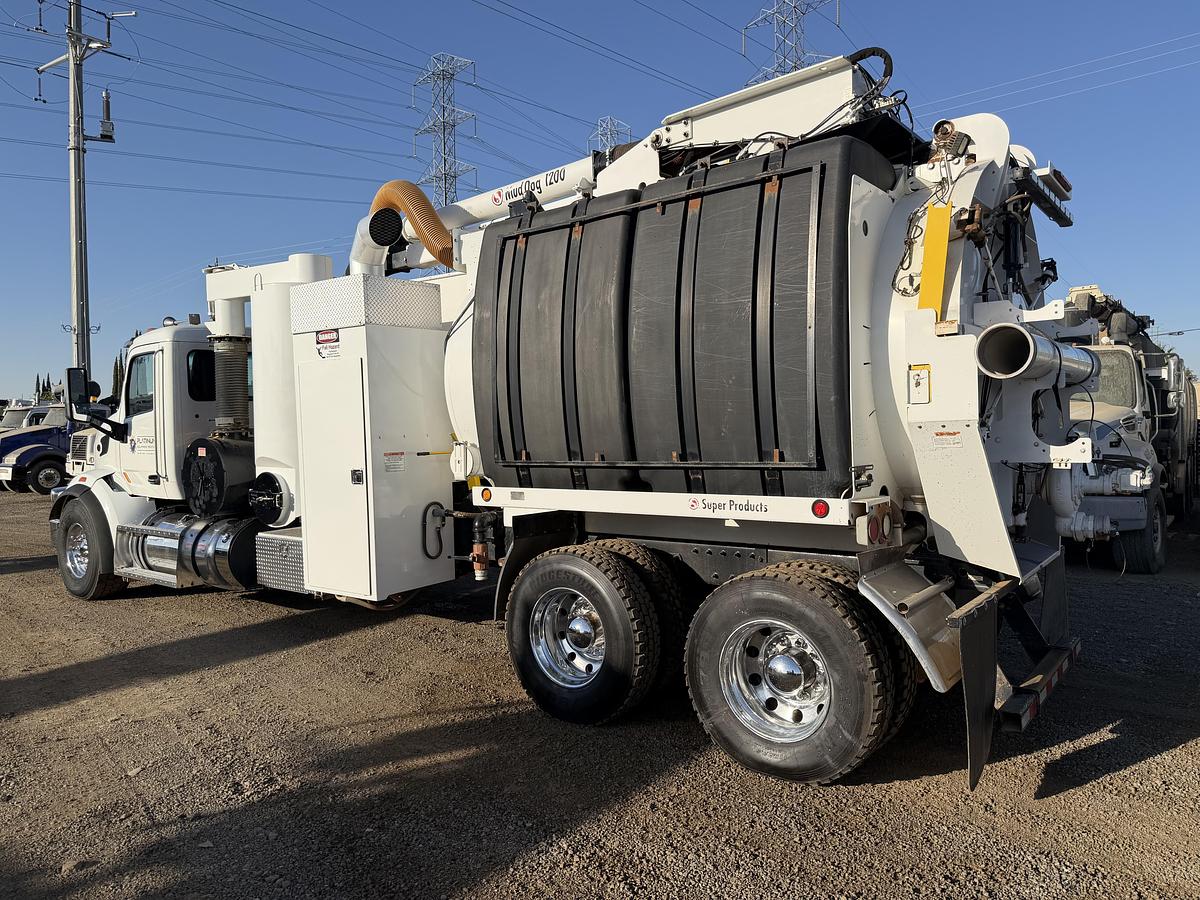 Used 2015 MUD DOG 1200 PETERBILT 567