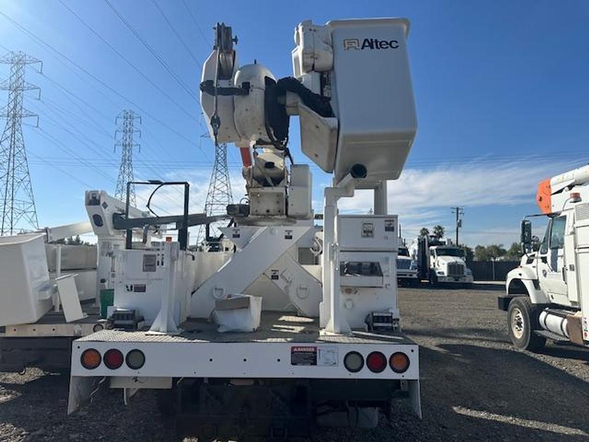 Used 2010 Freightliner M2