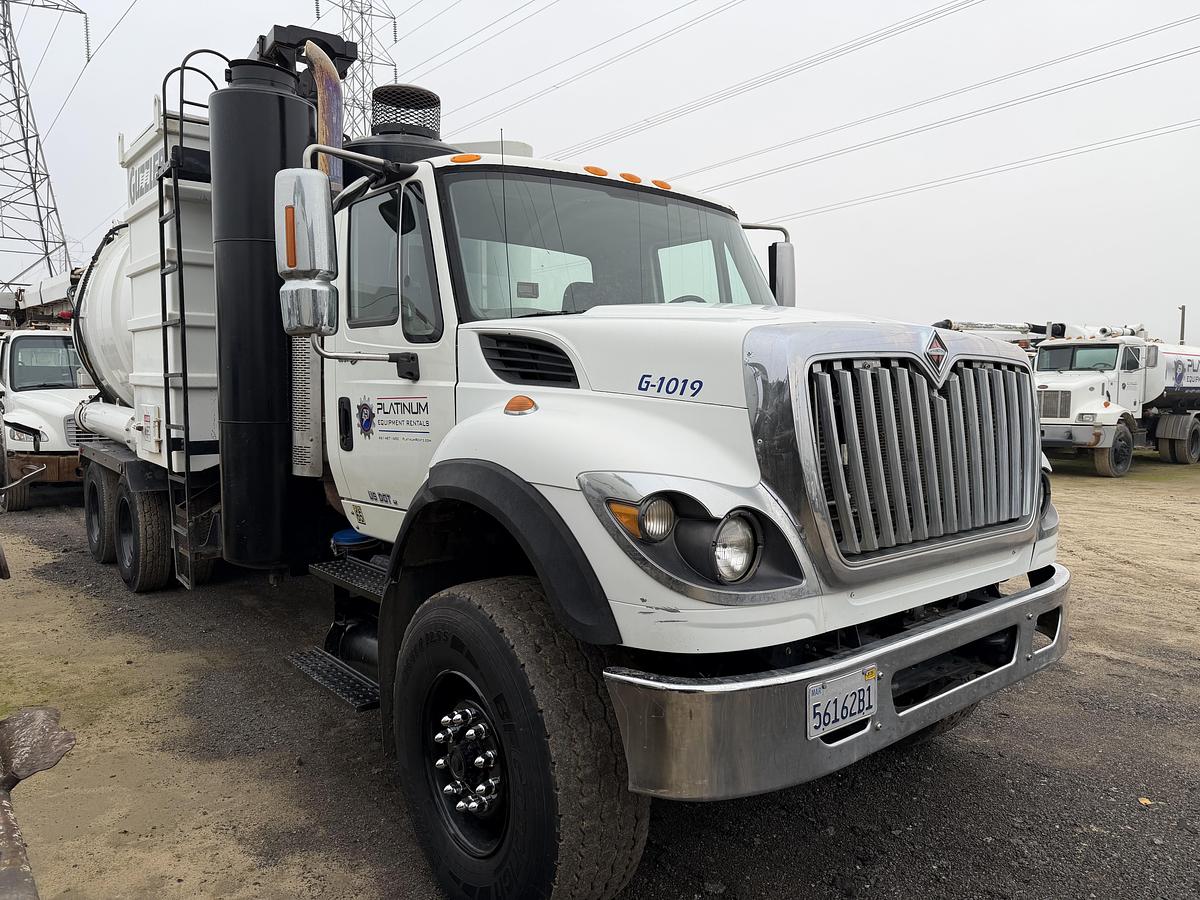 Used 2010 INTERNATIONAL GUZZLER AIR MOVER 