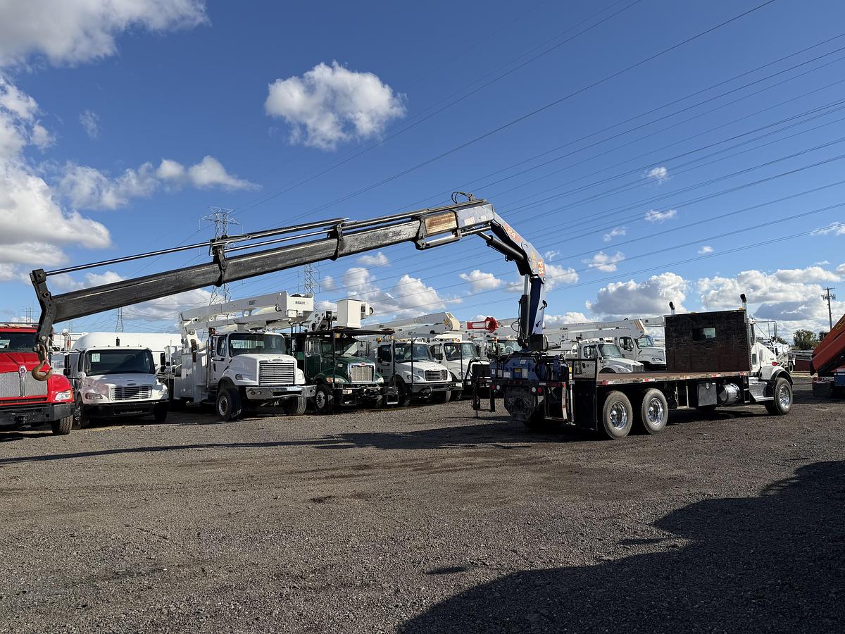 Used 2013 KENWORTH T800 KNUCKLE BOOM 