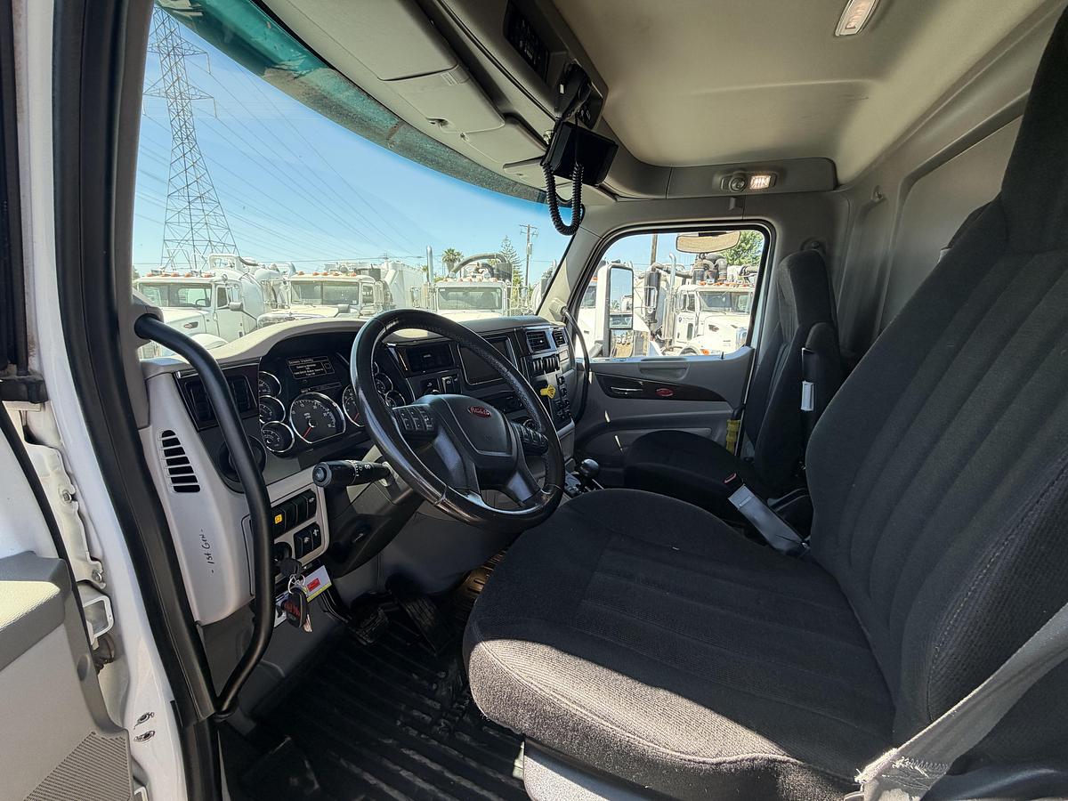 Used 2018 KAISER AQUASTAR PETERBILT 567