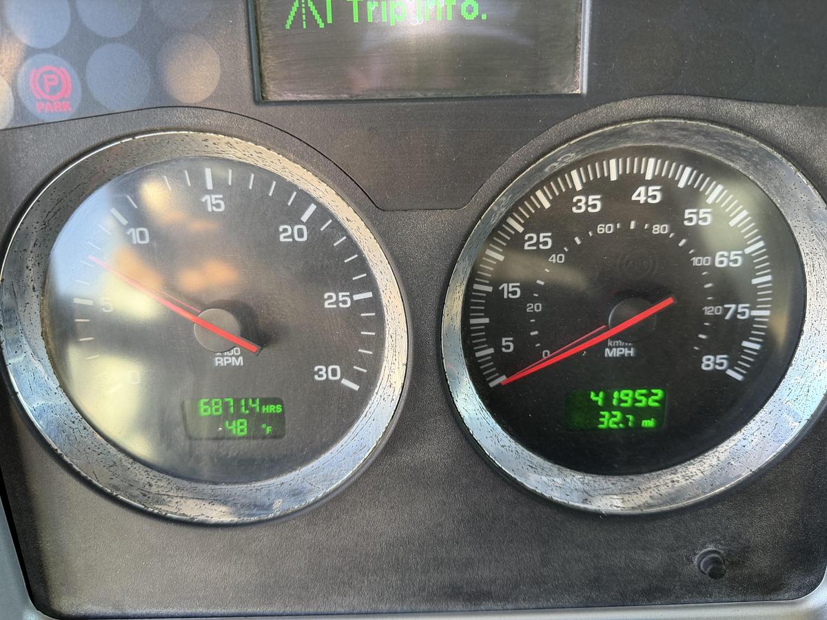 Used 2012 LIQUID RING ACE KENWORTH T800 