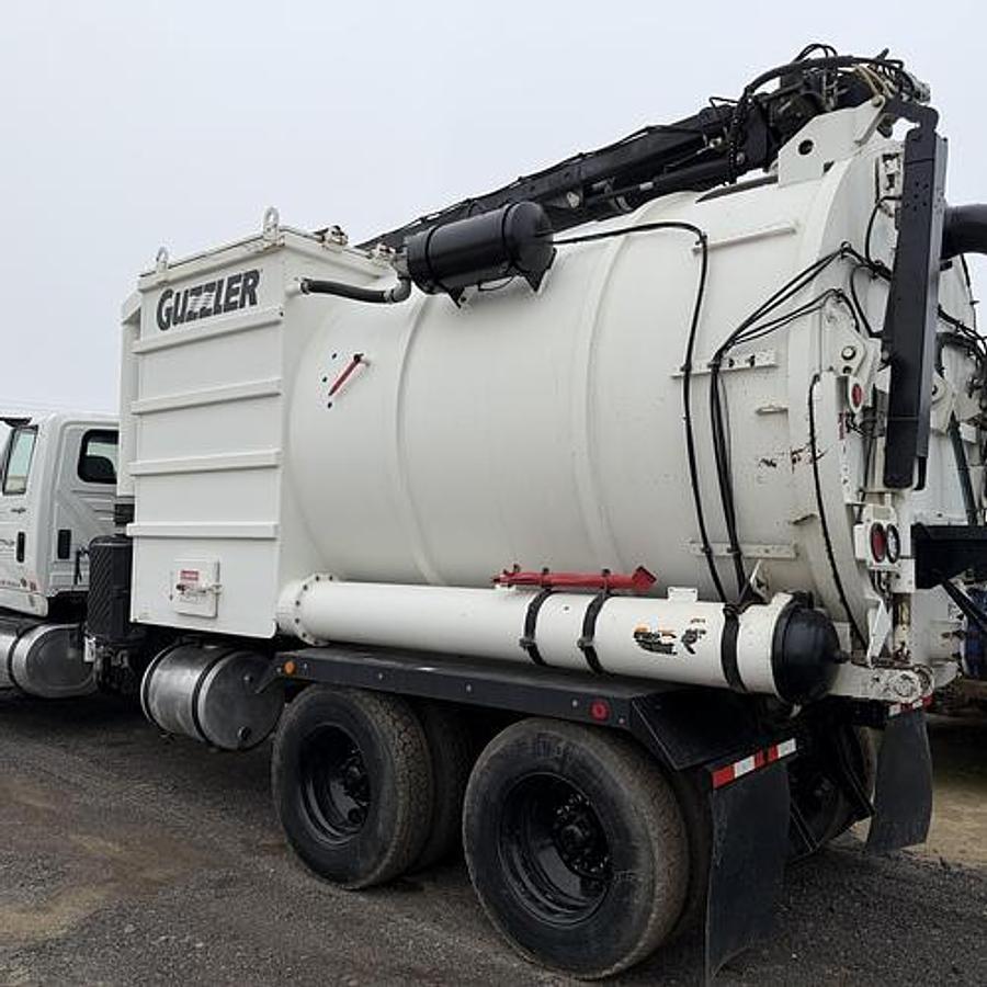 Used 2010 International 7600