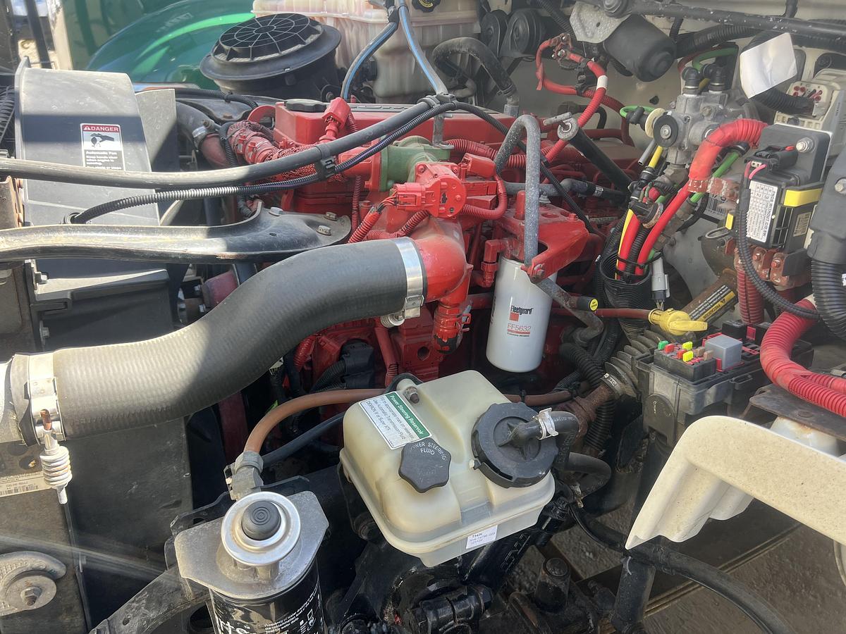 Used 2013 Freightliner M2