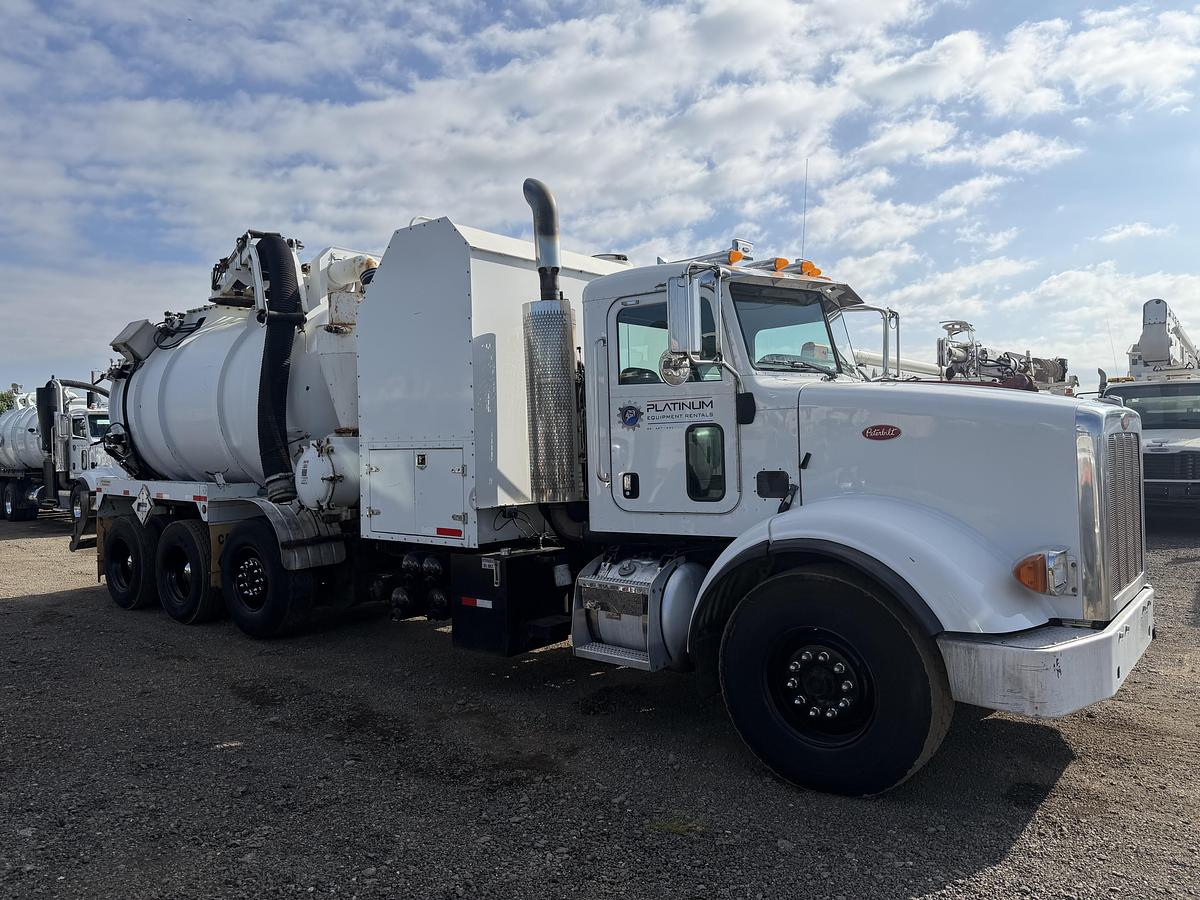 Used 2011 PRESVAC POWER VAC PETERBILT 365