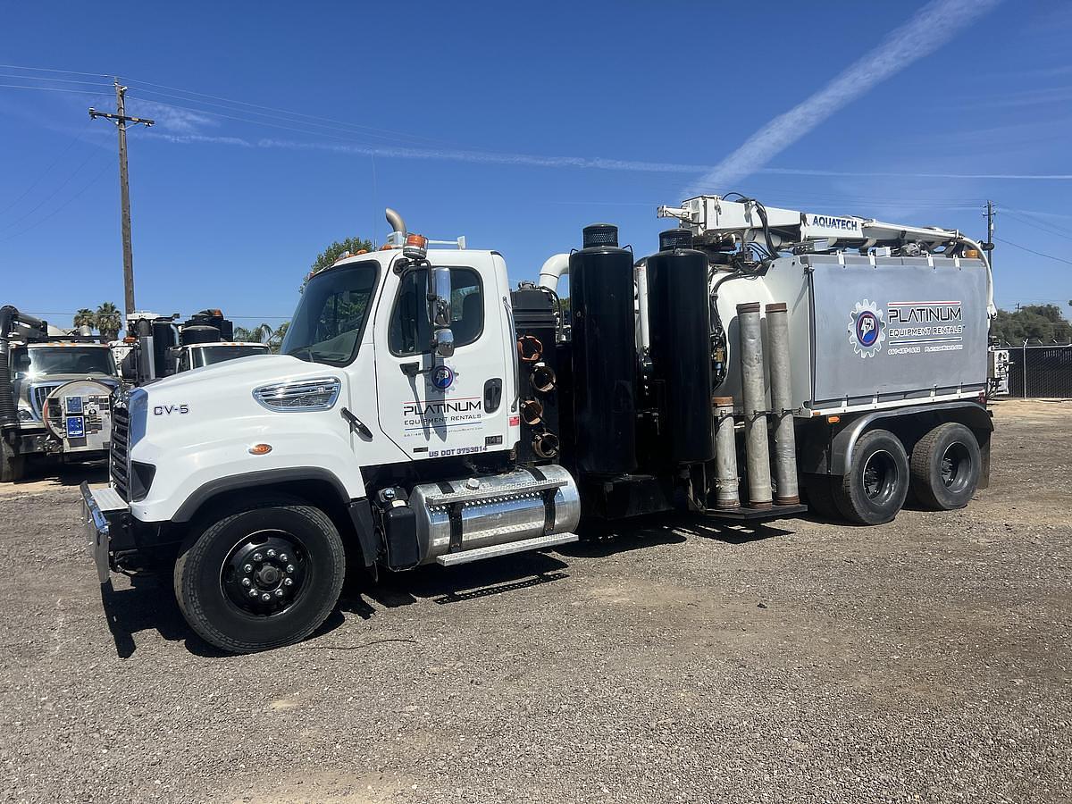 Used 2012 Freightliner 112sd