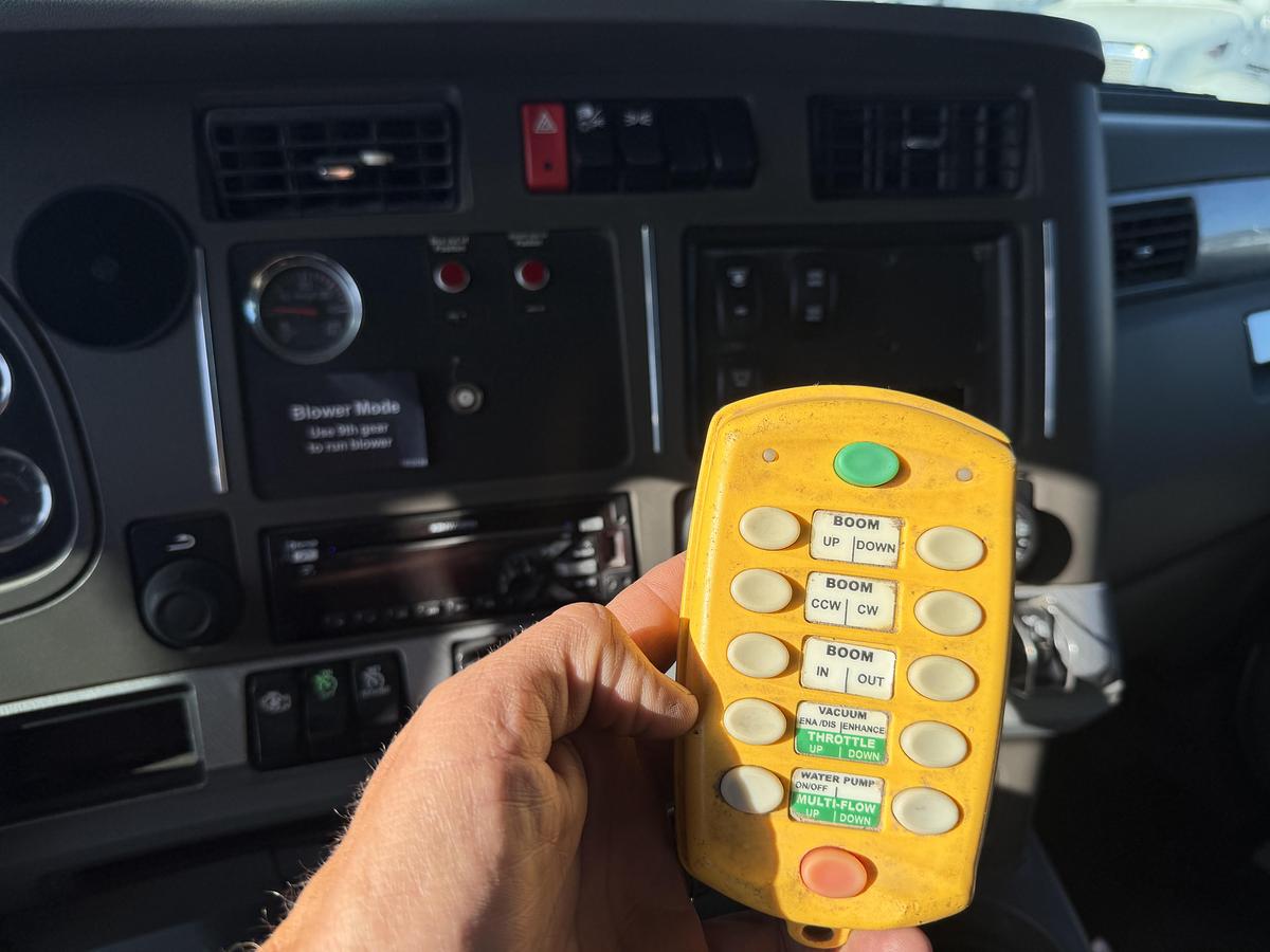 Used 2018 GUZZLER CLASSIC KENWORTH T880