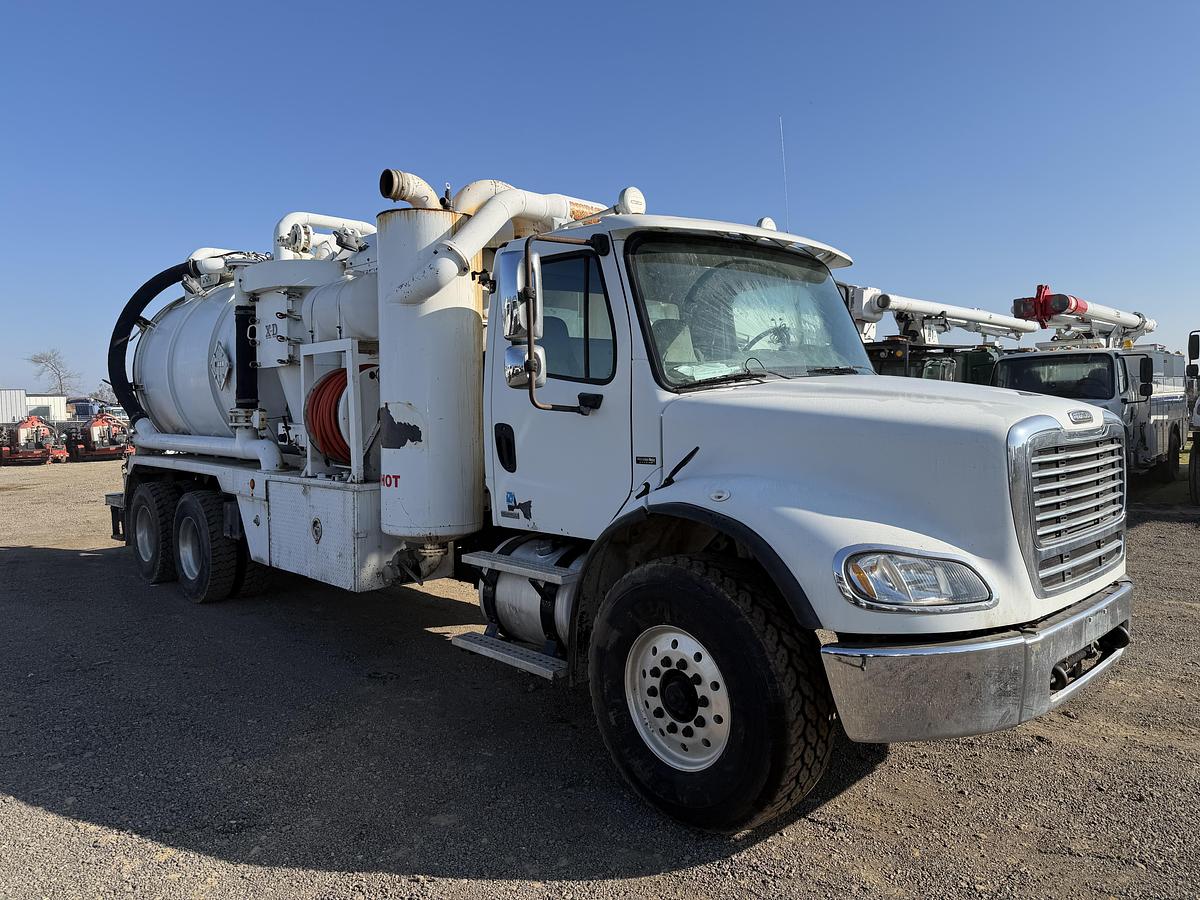 Used 2007 KEITH HUBER KING VAC FREIGHTLINER REFURB