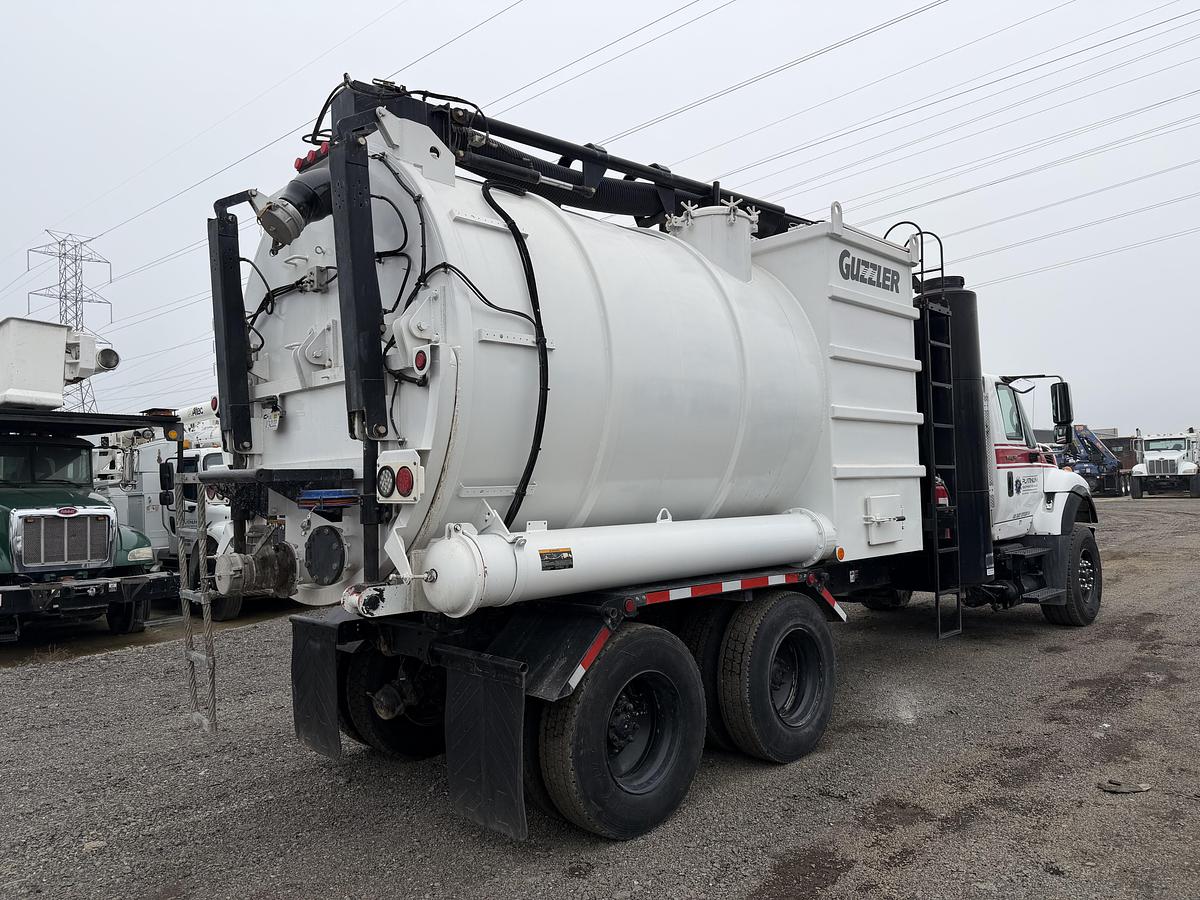 Used 2008 INTERNATIONAL GUZZLER AIR MOVER 