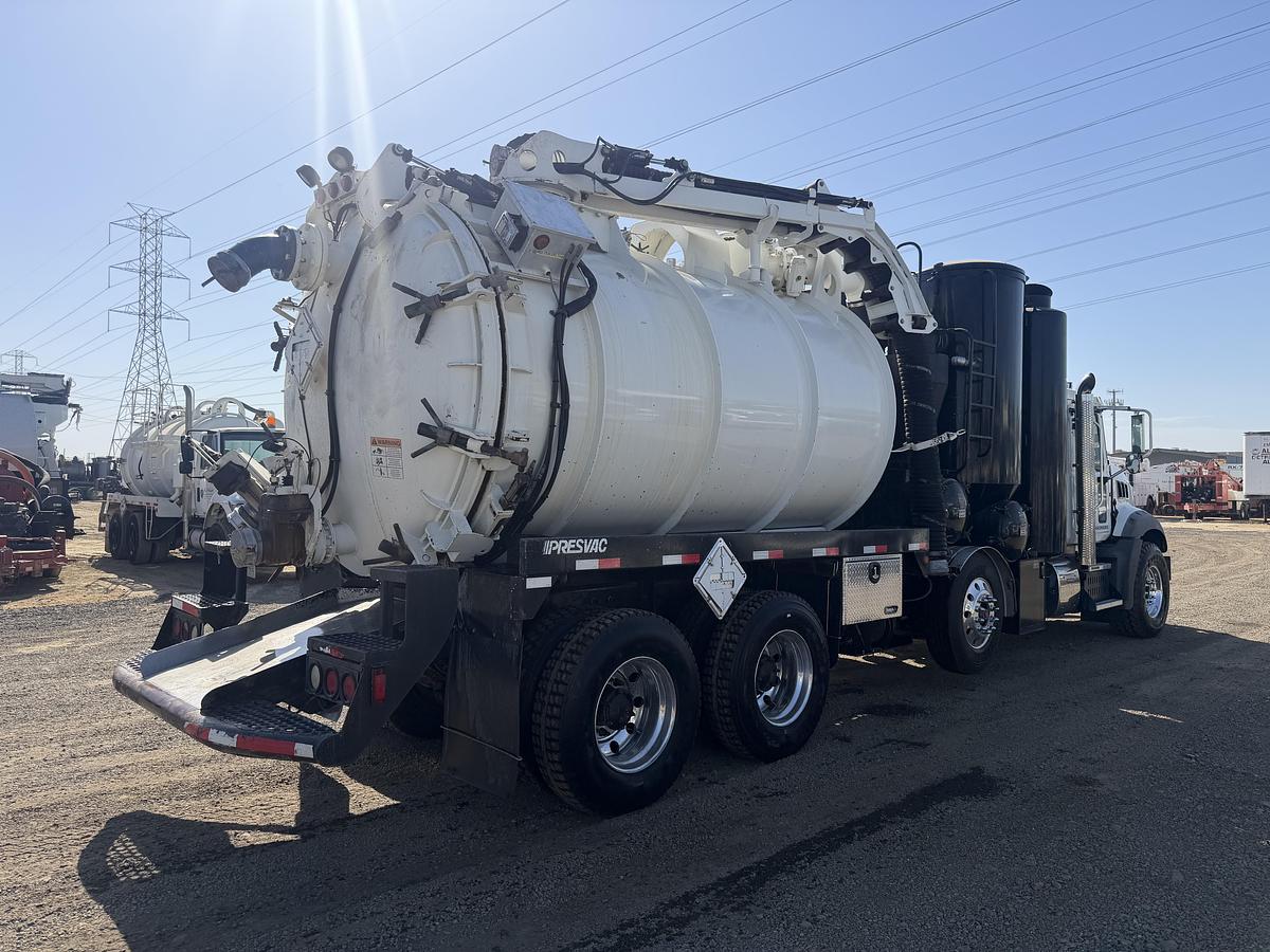 Used 2014 PRESVAC POWER VAC MACK GU813