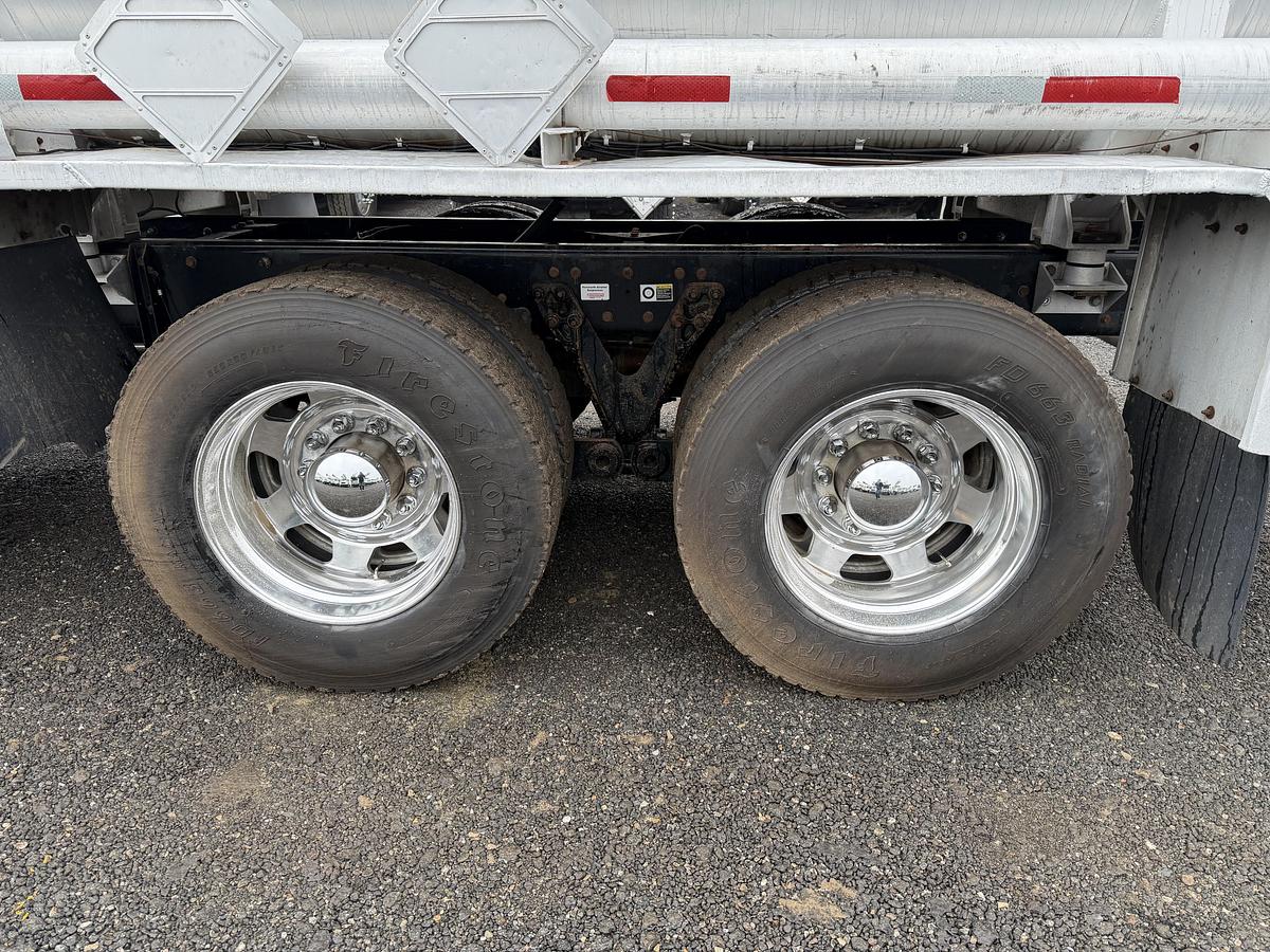 Used 2018 TANKER 4400 GALLON KENWORTH T880