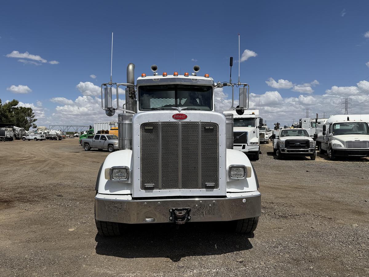 Used 2014 WINCH TRUCK PETERBILT 367