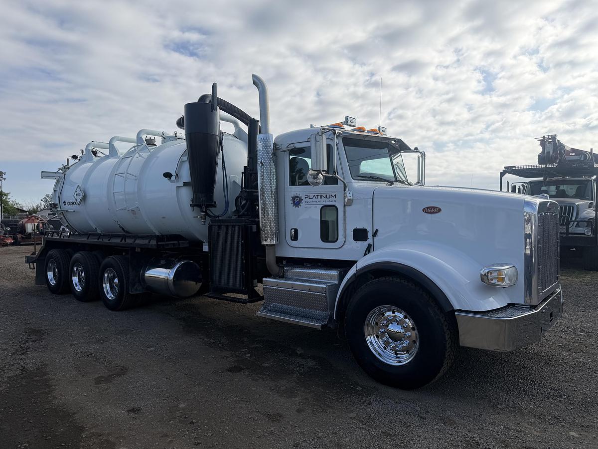 Used 2014 CUSCO DOT 110BBL PETERBILT 367