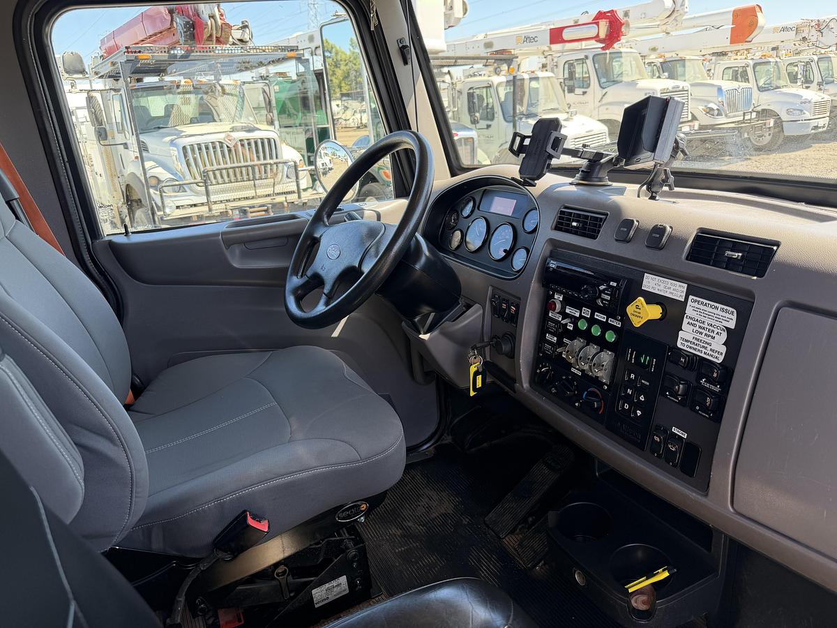 Used 2020 AQUATECH X8 PETERBILT 348