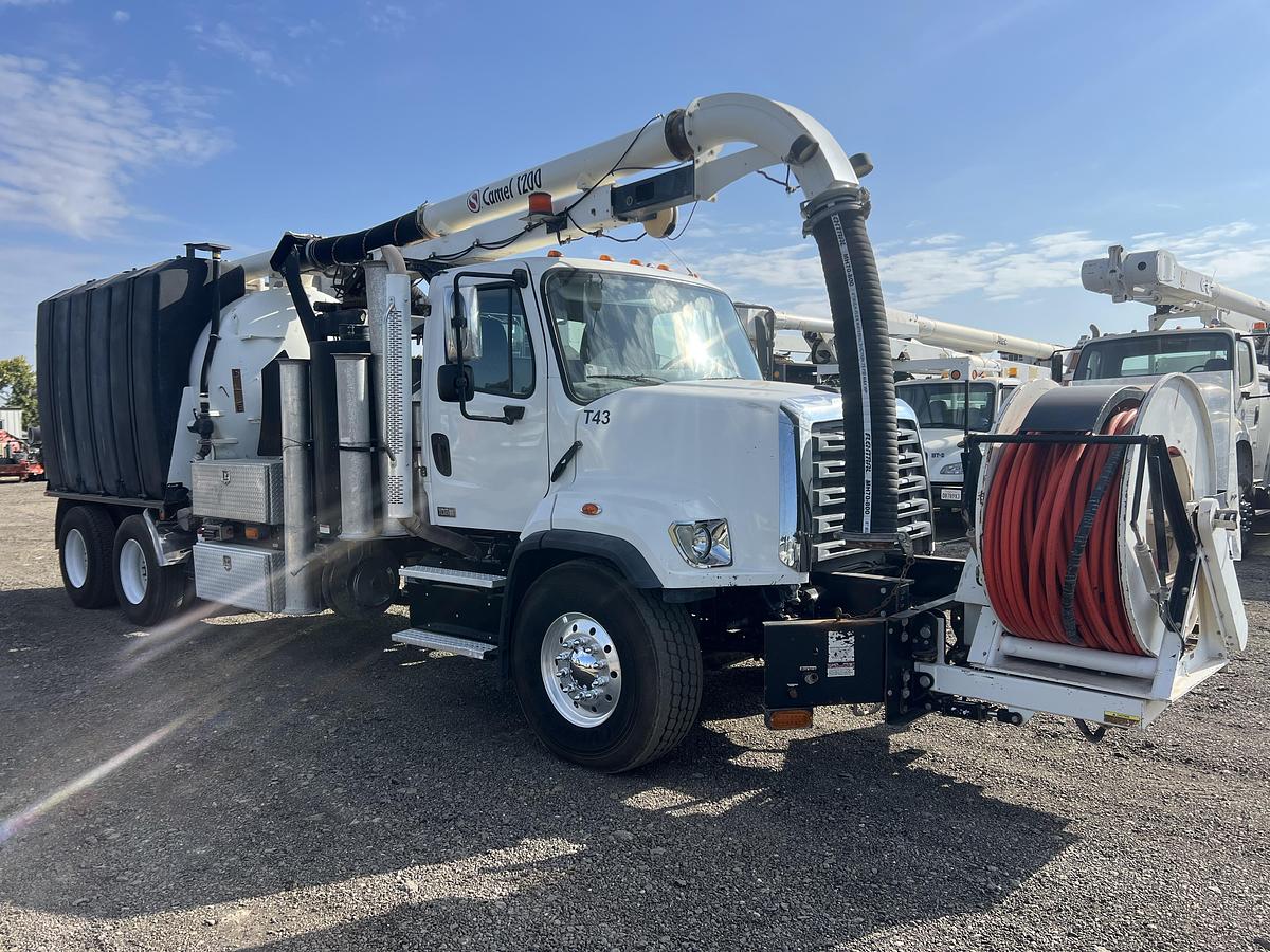 Used 2015 FREIGHTLINER CAMEL SUPER PRODUCTS