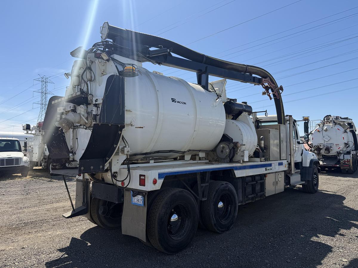 Used 2014 VACCON HYDRO X FREIGHTLINER