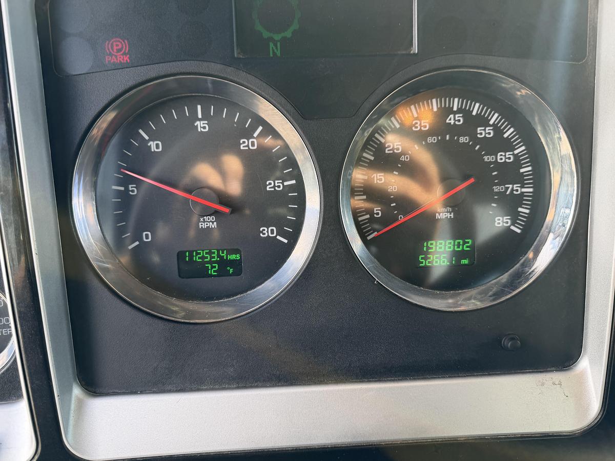 Used 2013 KENWORTH T800 KNUCKLE BOOM 