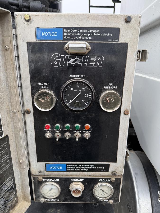 Used 2008 INTERNATIONAL GUZZLER AIR MOVER 