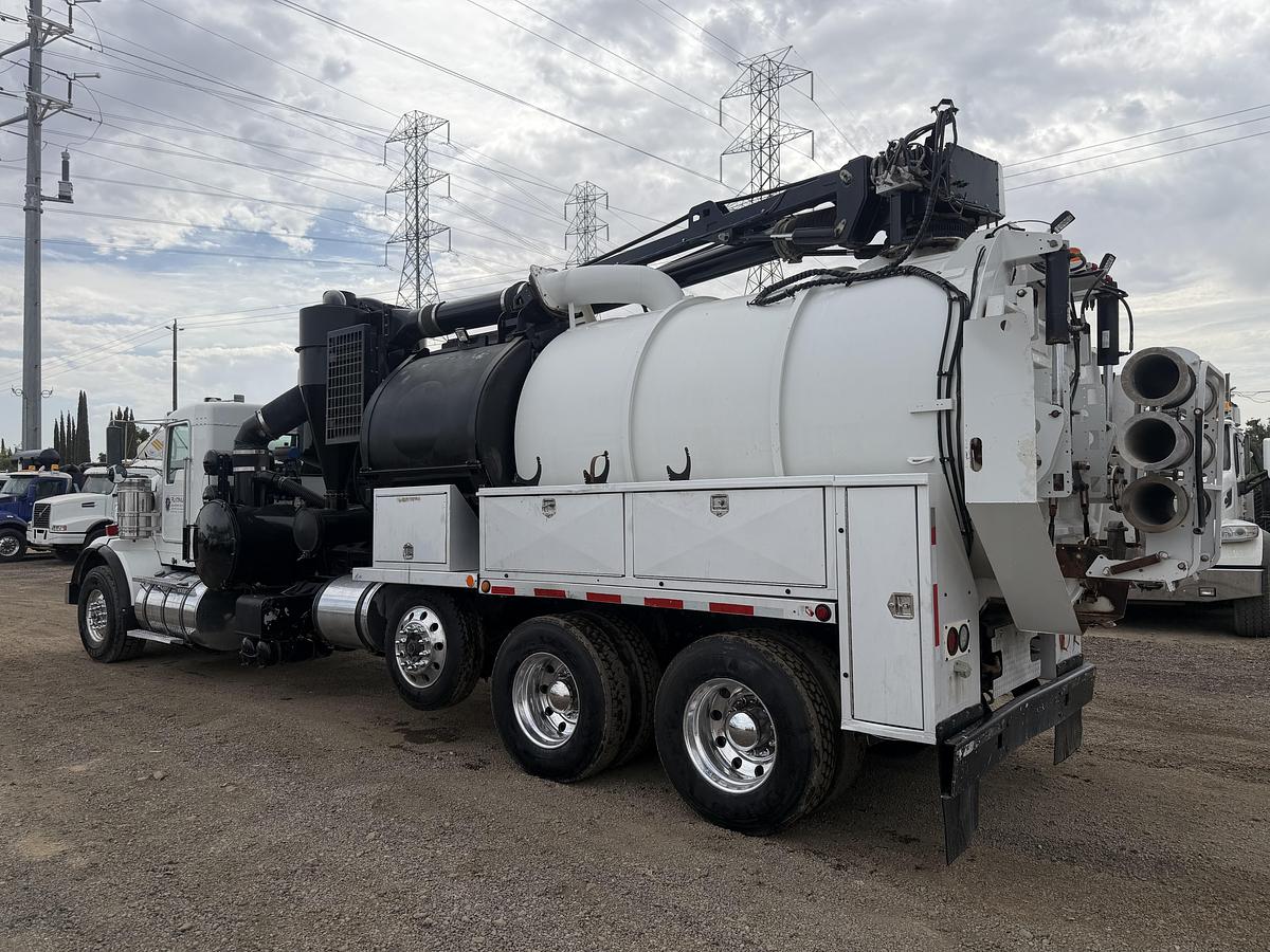 Used 2019 VACTOR HXX KENWORTH T800
