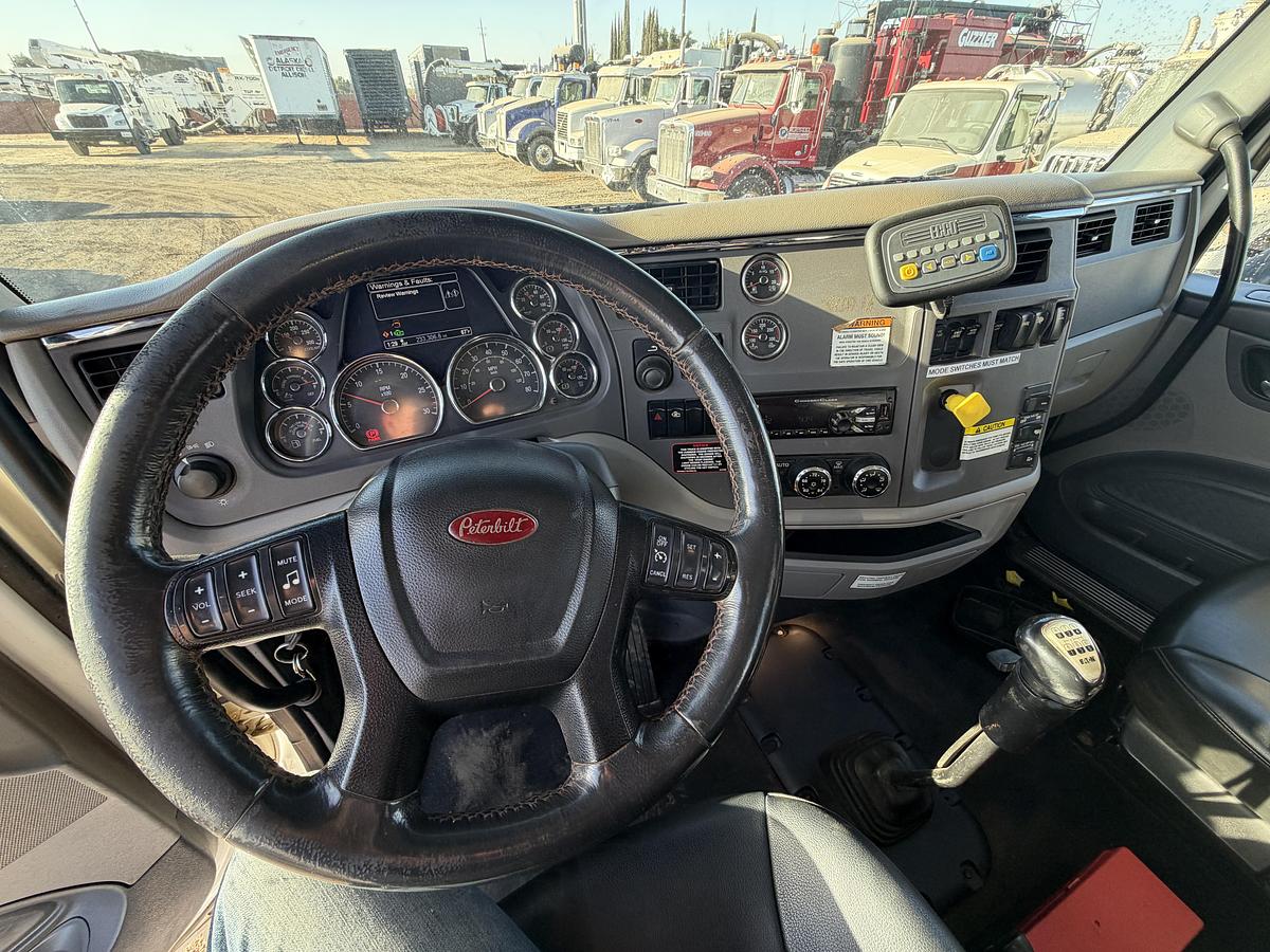 Used 2015 MUD DOG 1200 PETERBILT 567