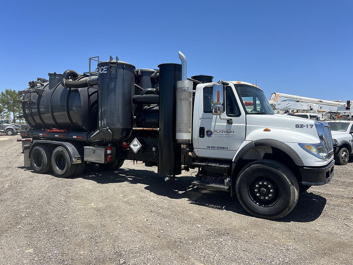 Used 2007 International 7600