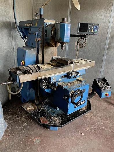 Used UNIVERSAL MILLING MACHINE, MANUF. PEDERSEN, MODEL VPU 910, SERIAL NO. 9086