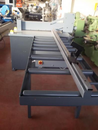 Usado TROZADORA ASCENDENTE MOMOTESTA NEUMÁTICA OMAC