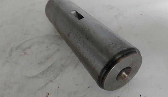 Pino Caterpillar 2G-8633