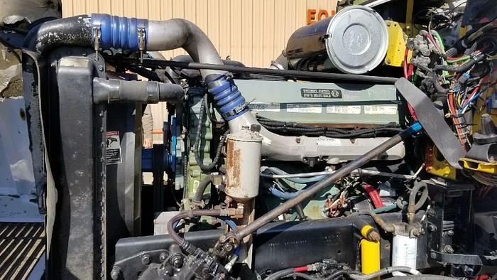 Used 2000 Freightliner FLD120