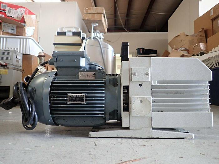 Used Leybold Type S25B TriVac Rotary Vane Vacuum Pump with AEG Motor