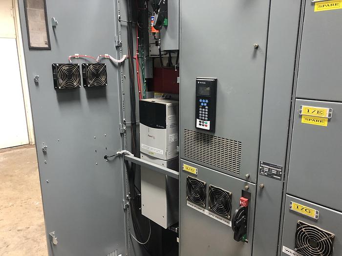Used ALLEN BRADLEY CENTERLINE MCC SECTION WITH POWERFLEX DRIVES