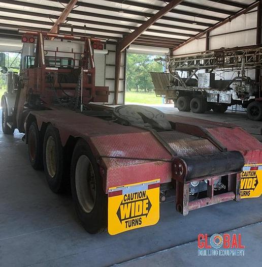 Used Item 0956 : 2009 Kenworth T800 Tri/A Winch Tractor