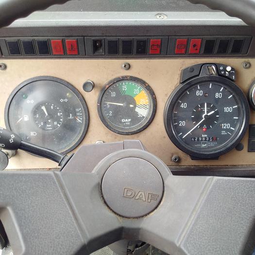 Usado 1988 DAF 1900 ATI curtainsider truck.
