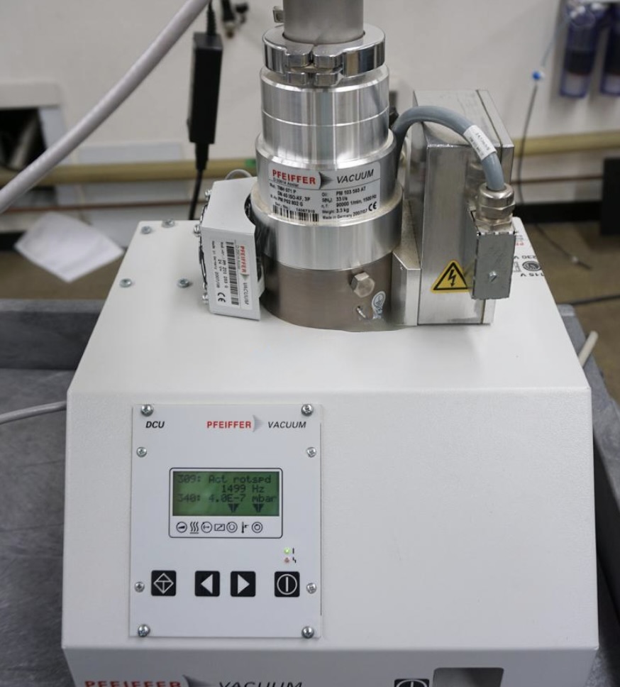 Used ULVAC Qulee Residual Gas Analyzer CGM-051 Range 0-50amu