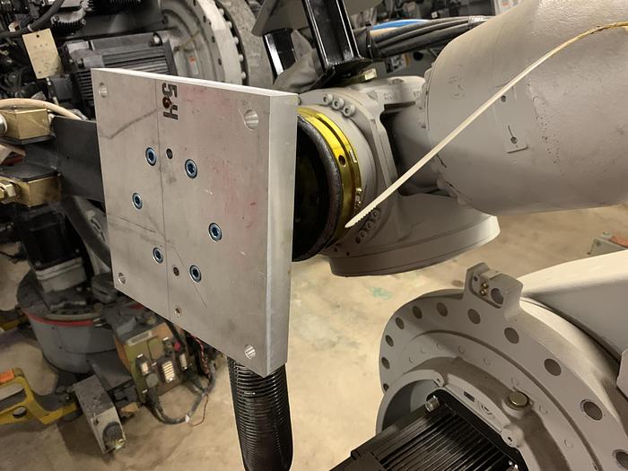 Used YASKAWA MOTOMAN ES200N 6 AXIS 200KG X 2,651MM HIGH REACH ROBOTS (40) AVAILABLE NX-100 CONTROLLERS