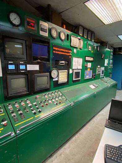 Used 5MW STEAM TURBINE GENERATOR GE 5AT1861282A1 ALTERNATING CURRENT