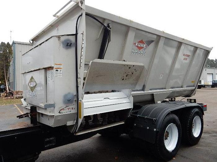 Used 2009 Kuhn Knight Slinger 8132
