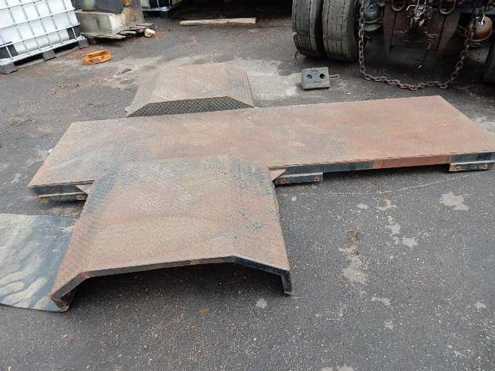 Used Hydraulic 5th Wheel Plate