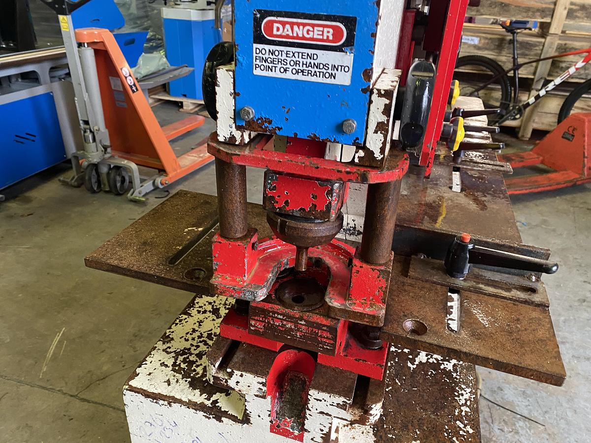 Used Kingsland 45 ton XA compact steelworker 5 station