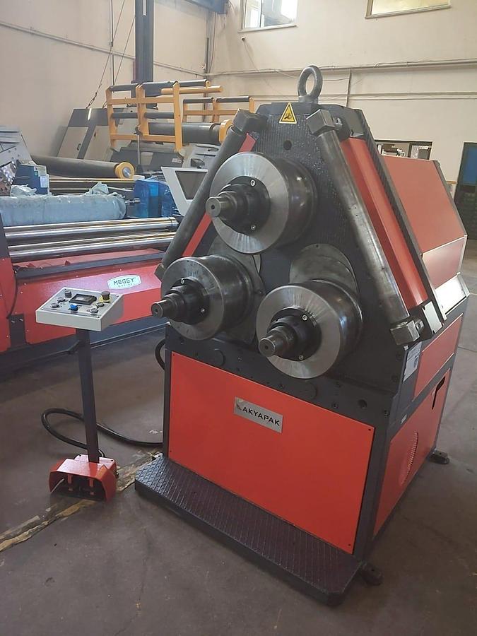 Used AKYAPAK 100 shaft section roller