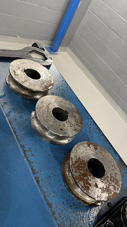 Used BAILEIGH M55 power 240 volt section rollers