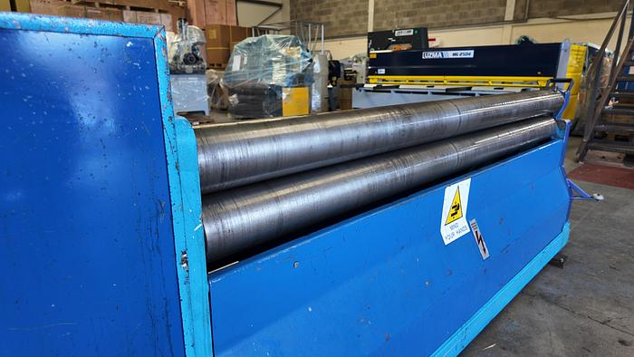 Used SERGI  2004   2000mm x 4mm Power operated Bending rollers