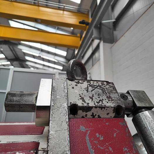 Used AKYAPAK 100 shaft section roller (morgan rushworth)