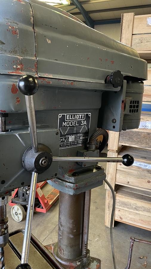 Used ELLIOT Progress 3A heavy duty Pillar drill