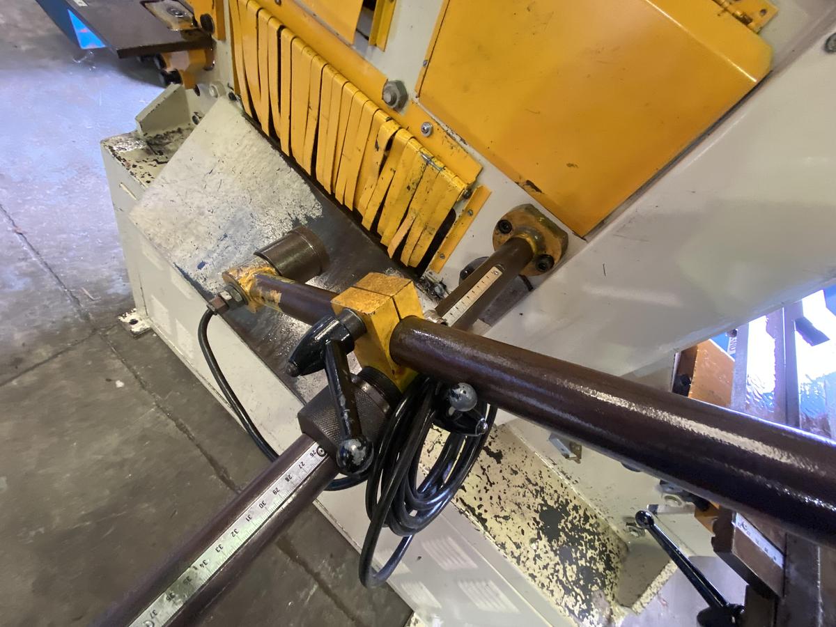 Used GEKA 70 s 5 station steelworker 70 ton Hydraulic