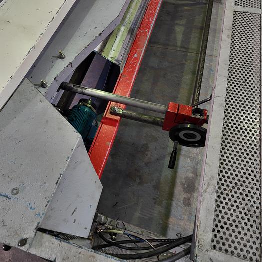 Used EDWARDS PEARSON 3m x 3mm Mechanical |Direct drive guillotine